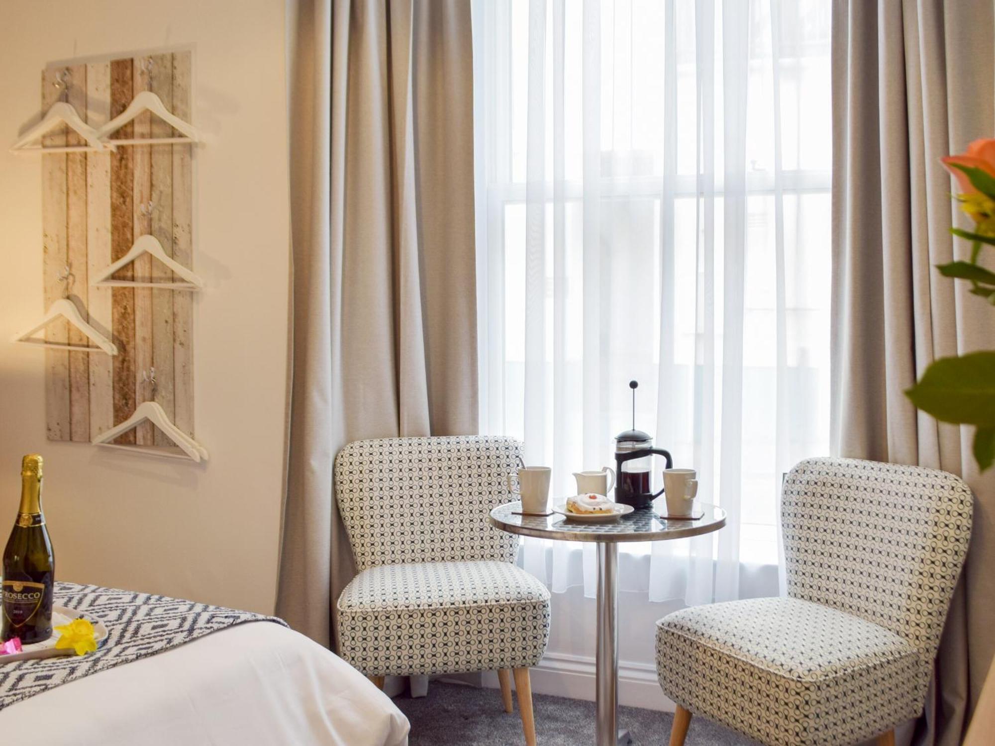 Little Fishes Villa Тенби Екстериор снимка